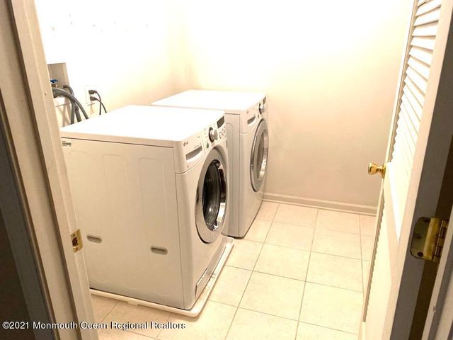 1091 Morning Glory Drive 1091, Monroe, NJ 08831
