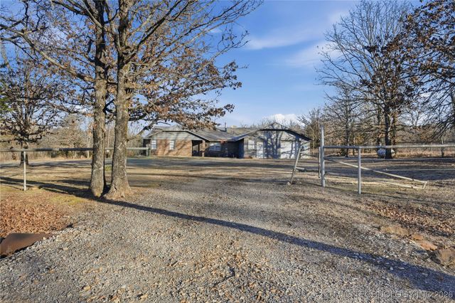 97926 S 4535 Road, Sallisaw, OK 74962