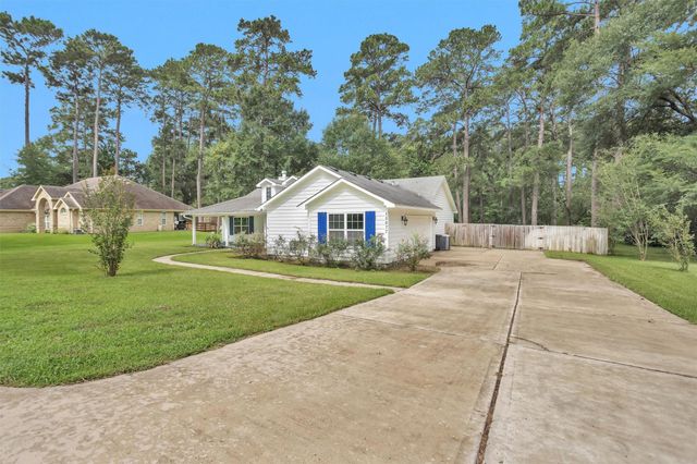 15677 Corinthian Way, Willis, TX 77318