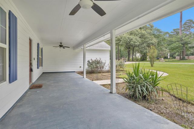 15677 Corinthian Way, Willis, TX 77318