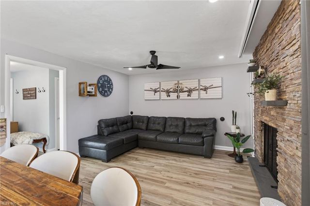 403 Holloway DR, Portsmouth, VA 23701