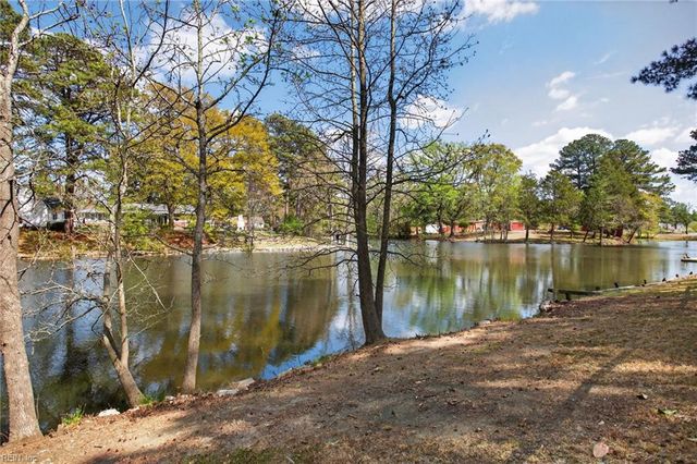 403 Holloway DR, Portsmouth, VA 23701