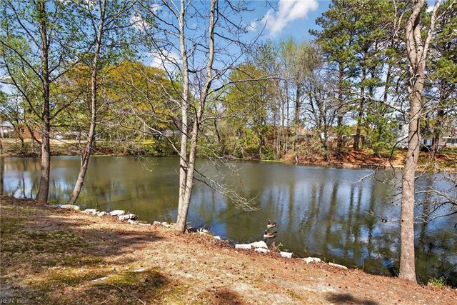 403 Holloway DR, Portsmouth, VA 23701