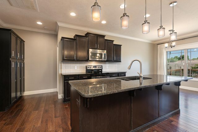 5055 E Farm Road 122, Springfield, MO 65802