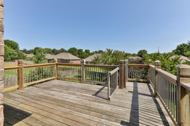 5055 E Farm Road 122, Springfield, MO 65802
