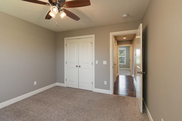 5055 E Farm Road 122, Springfield, MO 65802