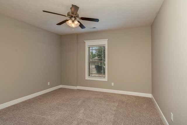 5055 E Farm Road 122, Springfield, MO 65802