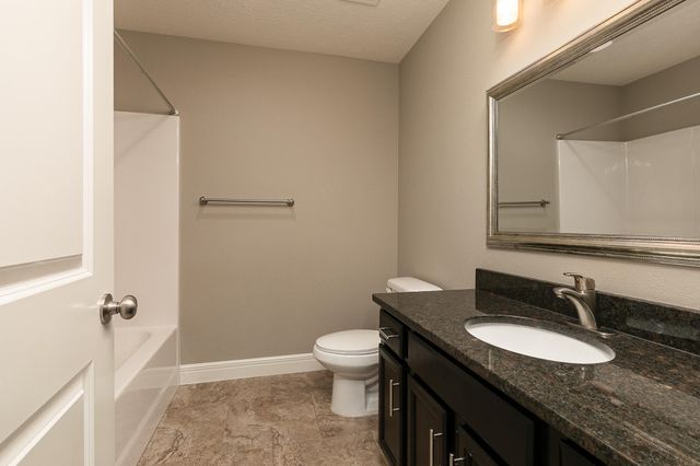 5055 E Farm Road 122, Springfield, MO 65802
