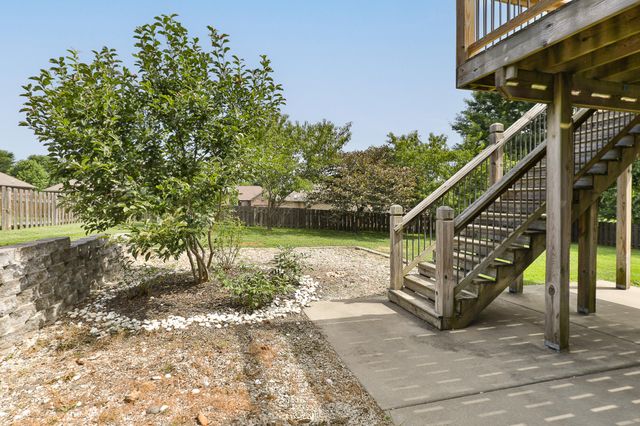 5055 E Farm Road 122, Springfield, MO 65802