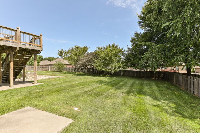 5055 E Farm Road 122, Springfield, MO 65802