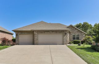 5055 E Farm Road 122, Springfield, MO 65802