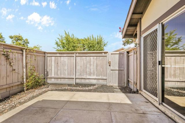 10330 Rosie Lane, Santee, CA 92071