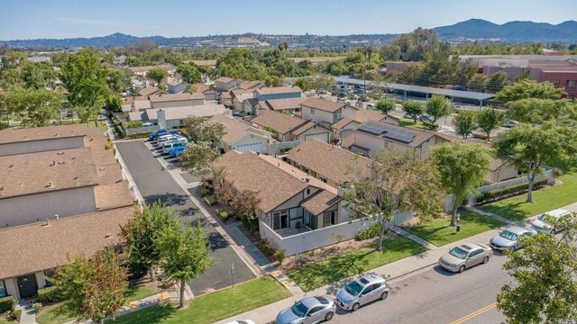 10330 Rosie Lane, Santee, CA 92071