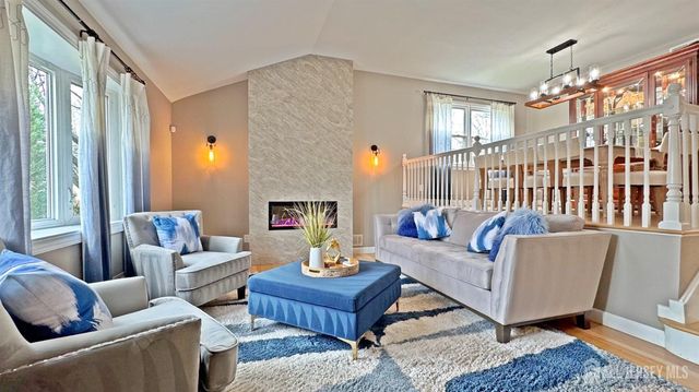 19 Norton Street, Edison, NJ 08820