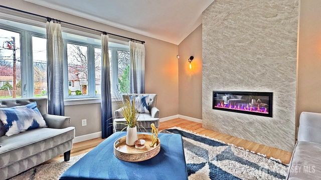 19 Norton Street, Edison, NJ 08820