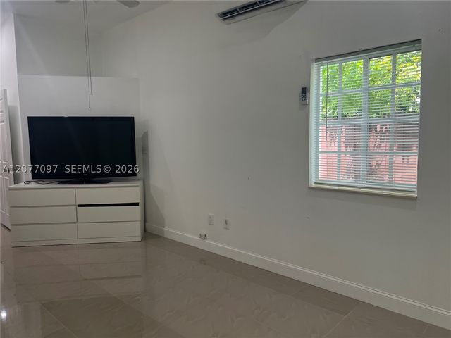 1412 SW 82nd Ct 2, Miami, FL 33144
