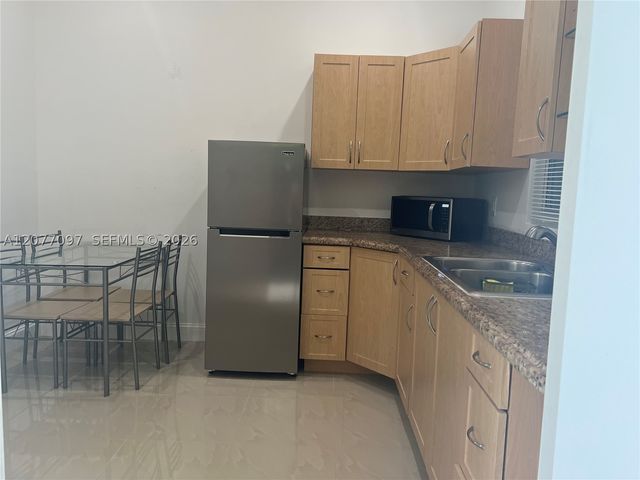 1412 SW 82nd Ct 2, Miami, FL 33144