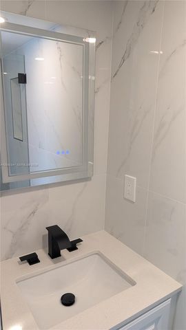 208 Riviera Circle 67-10, Weston, FL 33326