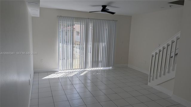 208 Riviera Circle 67-10, Weston, FL 33326