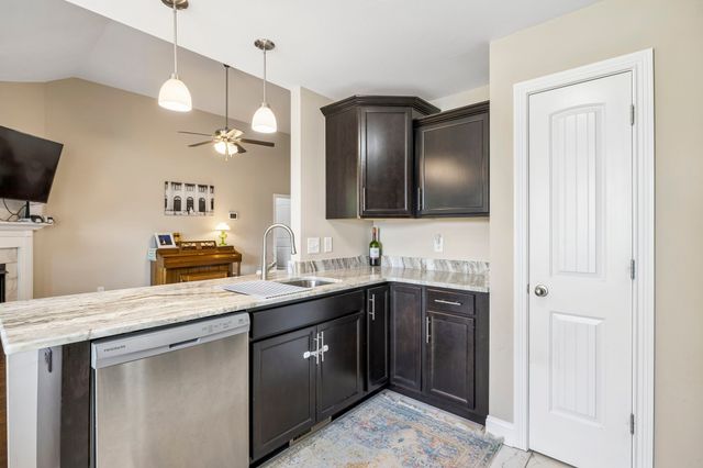 1149 Racker Dr, Clarksville, TN 37043