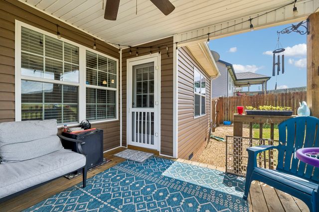 1149 Racker Dr, Clarksville, TN 37043