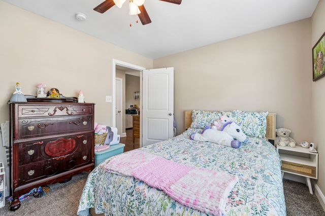 1149 Racker Dr, Clarksville, TN 37043