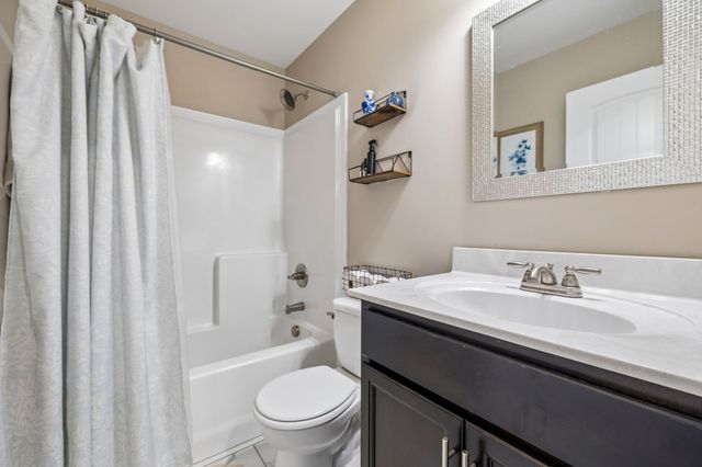 1149 Racker Dr, Clarksville, TN 37043