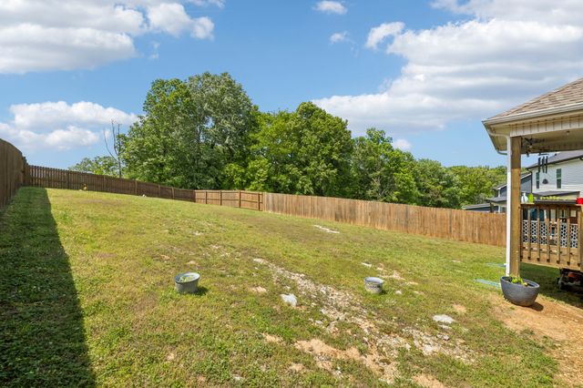 1149 Racker Dr, Clarksville, TN 37043