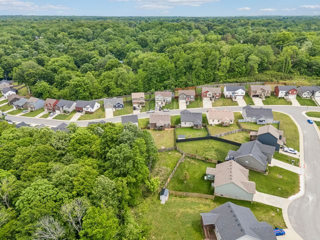 1149 Racker Dr, Clarksville, TN 37043