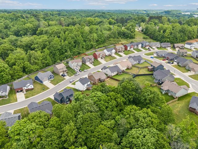 1149 Racker Dr, Clarksville, TN 37043