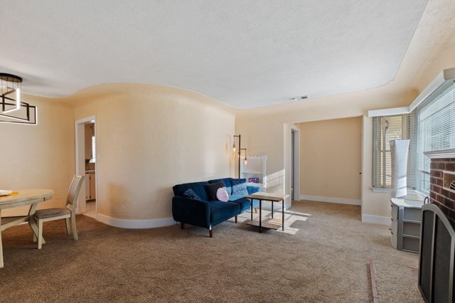 686 Coronado Street, Redding, CA 96003