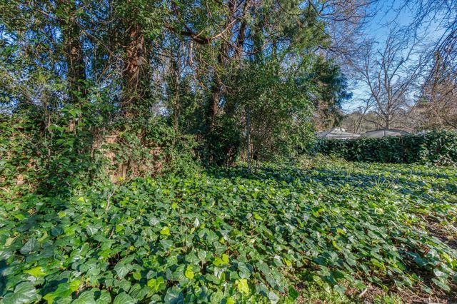 686 Coronado Street, Redding, CA 96003