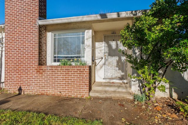 686 Coronado Street, Redding, CA 96003