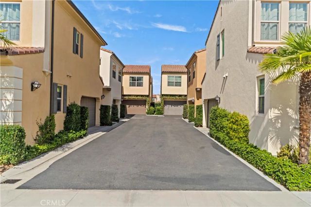 135 Messenger, Irvine, CA 92618