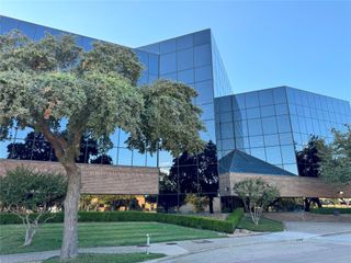 400 Chisholm Place 301, Plano, TX 75075