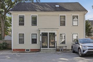 1 Lincoln Ct 1, Amesbury, MA 01913