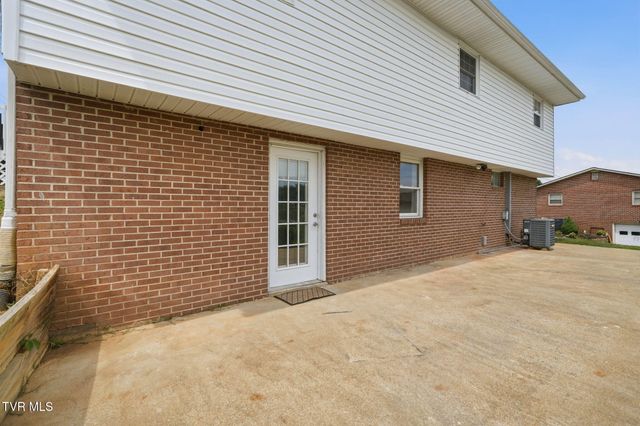 139 Grandview Road, Church Hill, TN 37642