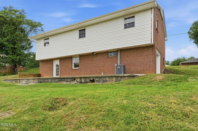 139 Grandview Road, Church Hill, TN 37642