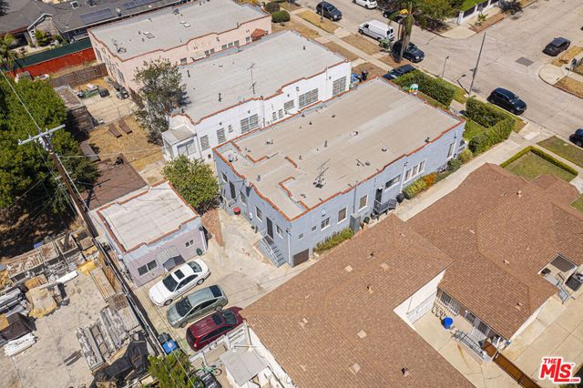 2211 S Bronson Avenue, Los Angeles, CA 90018