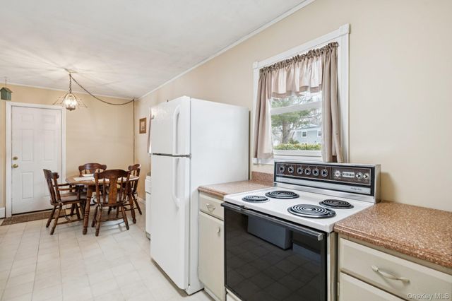 7 Joni Drive, Mount Sinai, NY 11766