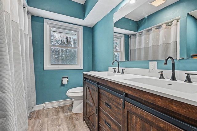 121 Fineview Avenue, Kalamazoo, MI 49004