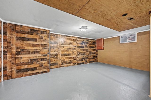 121 Fineview Avenue, Kalamazoo, MI 49004