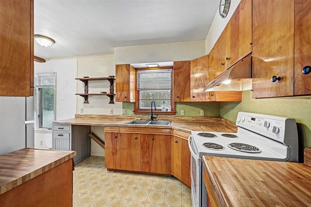 121 Fineview Avenue, Kalamazoo, MI 49004