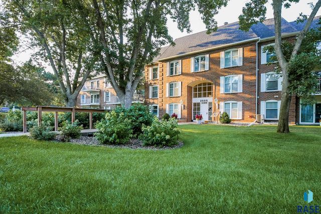 2505 S Kiwanis Ave Apt 145, Sioux Falls, SD 57105