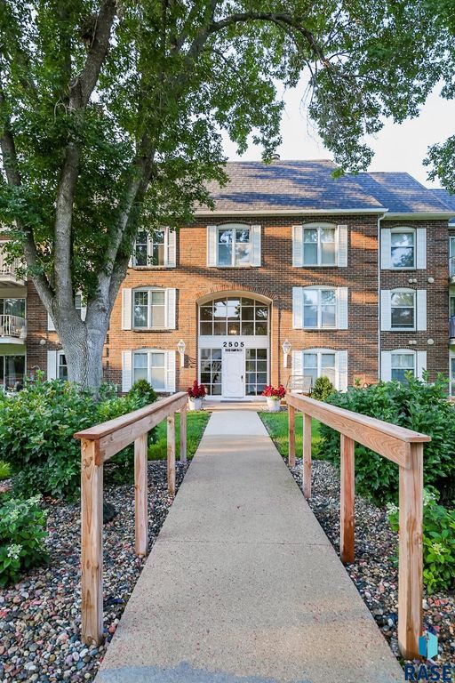 2505 S Kiwanis Ave Apt 145, Sioux Falls, SD 57105
