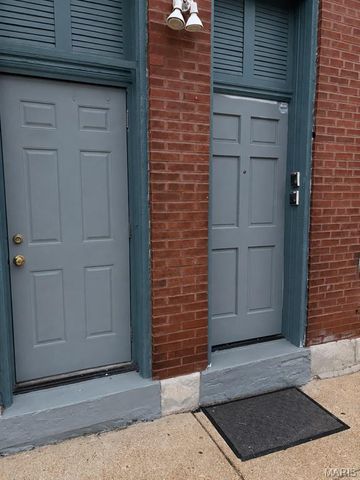 3401 Chippewa Street, St Louis, MO 63118