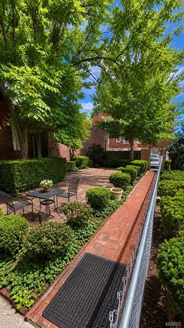3401 Chippewa Street, St Louis, MO 63118