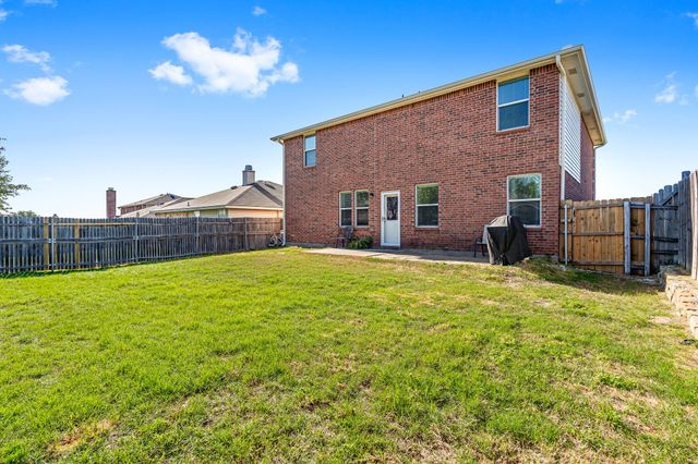 716 Riverflat Drive, Fort Worth, TX 76179