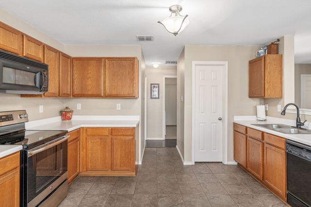 716 Riverflat Drive, Fort Worth, TX 76179