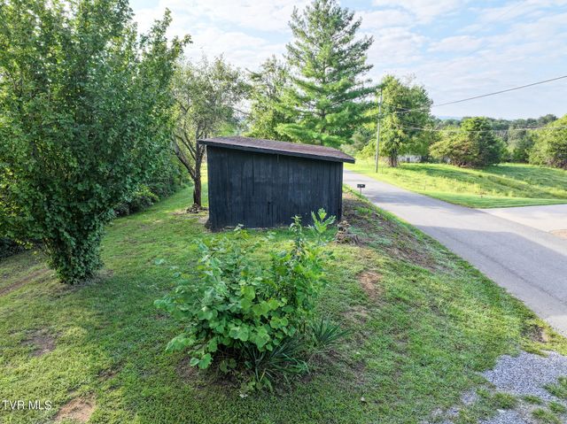 2395 Fodderstack Mountain Loop, Greeneville, TN 37745